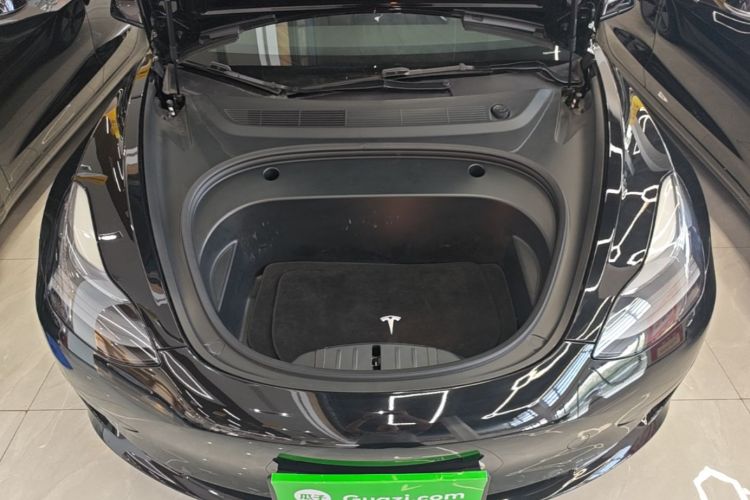 Tesla Model 3 2022 car image #20