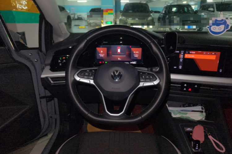 Volkswagen Golf 2021 immagine di auto #11