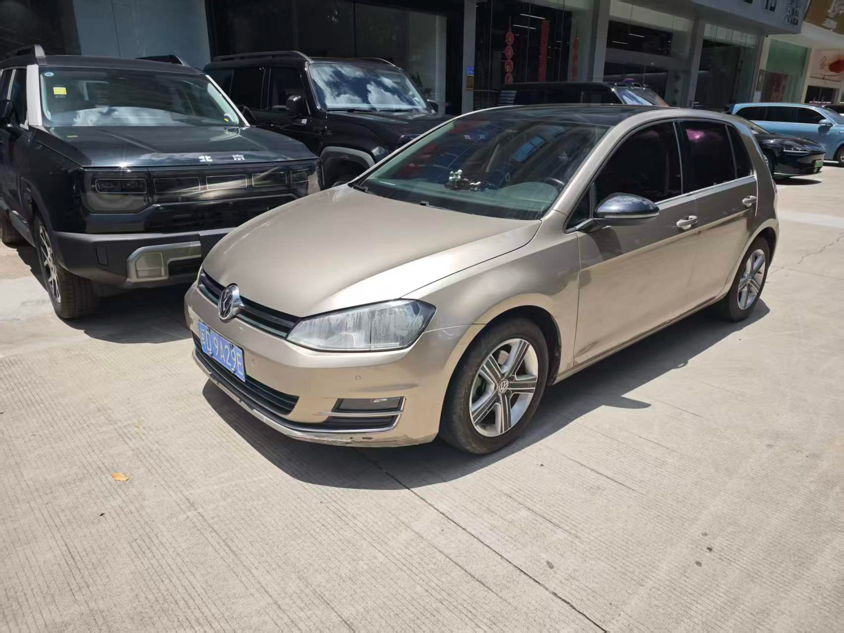 Volkswagen Golf 2017 Volkswagen Golf 2017 car image