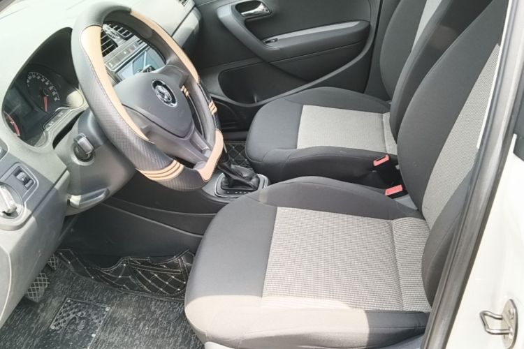 Volkswagen Polo 2019 #15 Volkswagen Polo 2019 car image #15