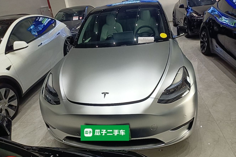 Tesla Model Y 2022 #3 Tesla Model Y 2022 car image #3