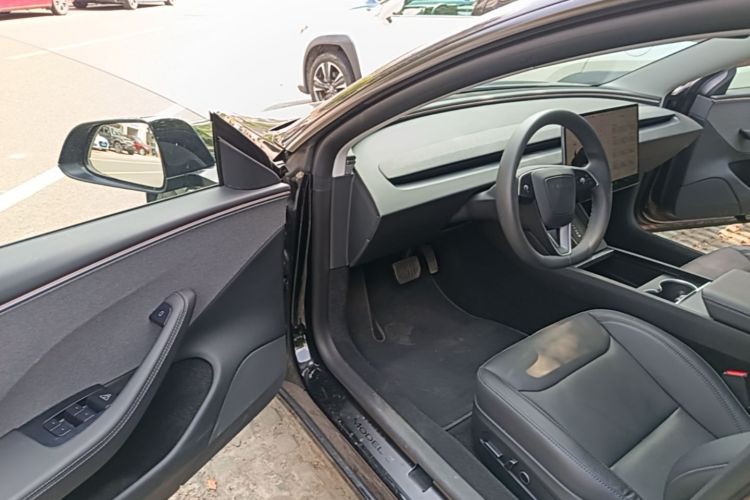 Tesla Model 3 2025 #16 Tesla Model 3 2025 car image #16