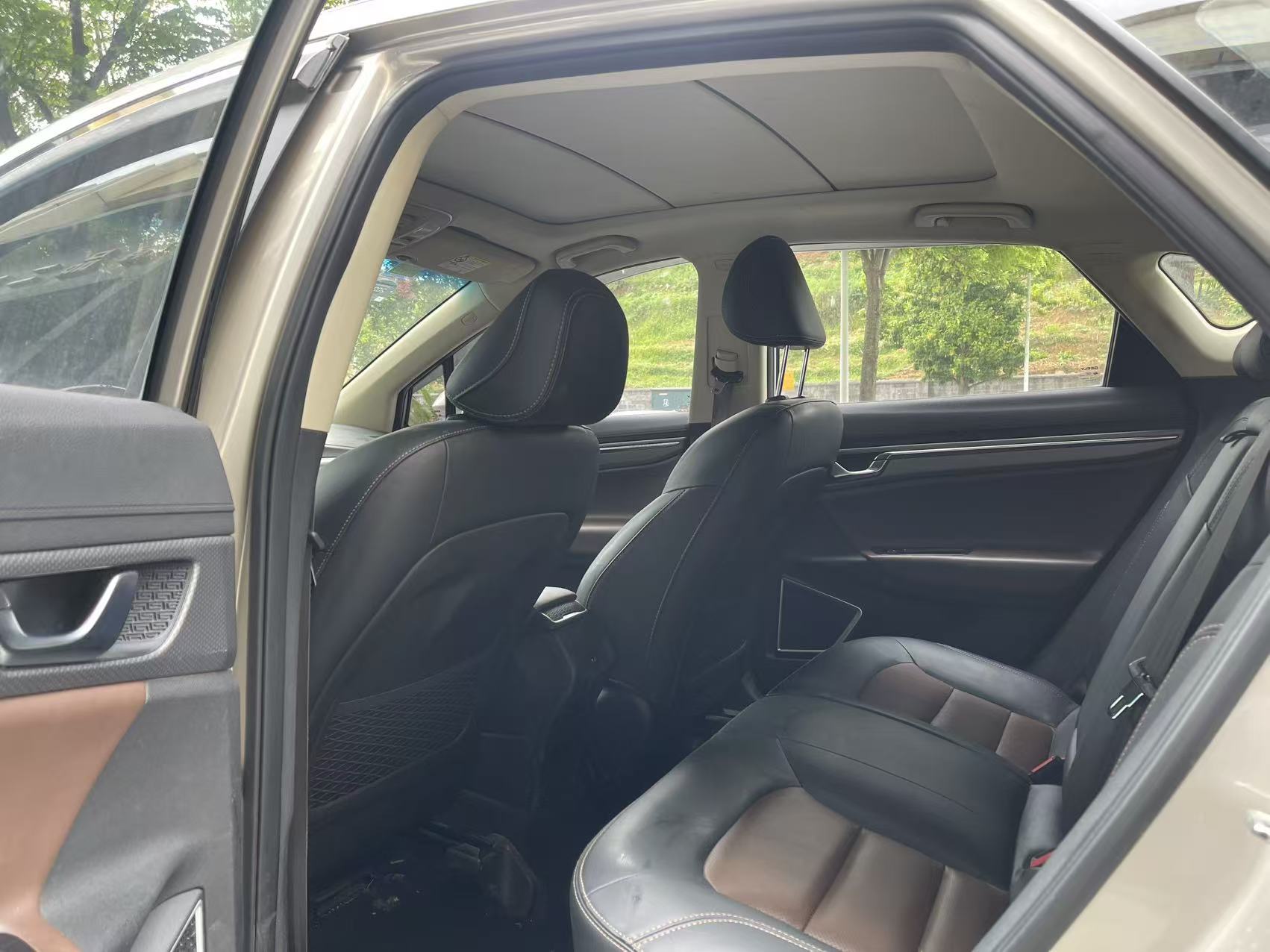 GEELY Emgrand GS 2017 immagine di auto #5