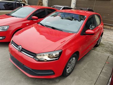 Volkswagen Polo 2015 Volkswagen Polo 2015 car image