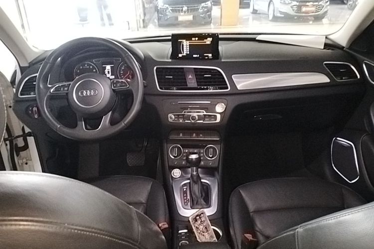 Audi Q3 2018 #10 Audi Q3 2018 car image #10