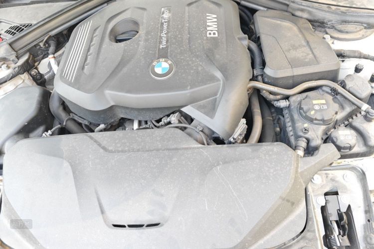 BMW 3 Series 2018 #22 BMW 3 Series 2018 car image #22