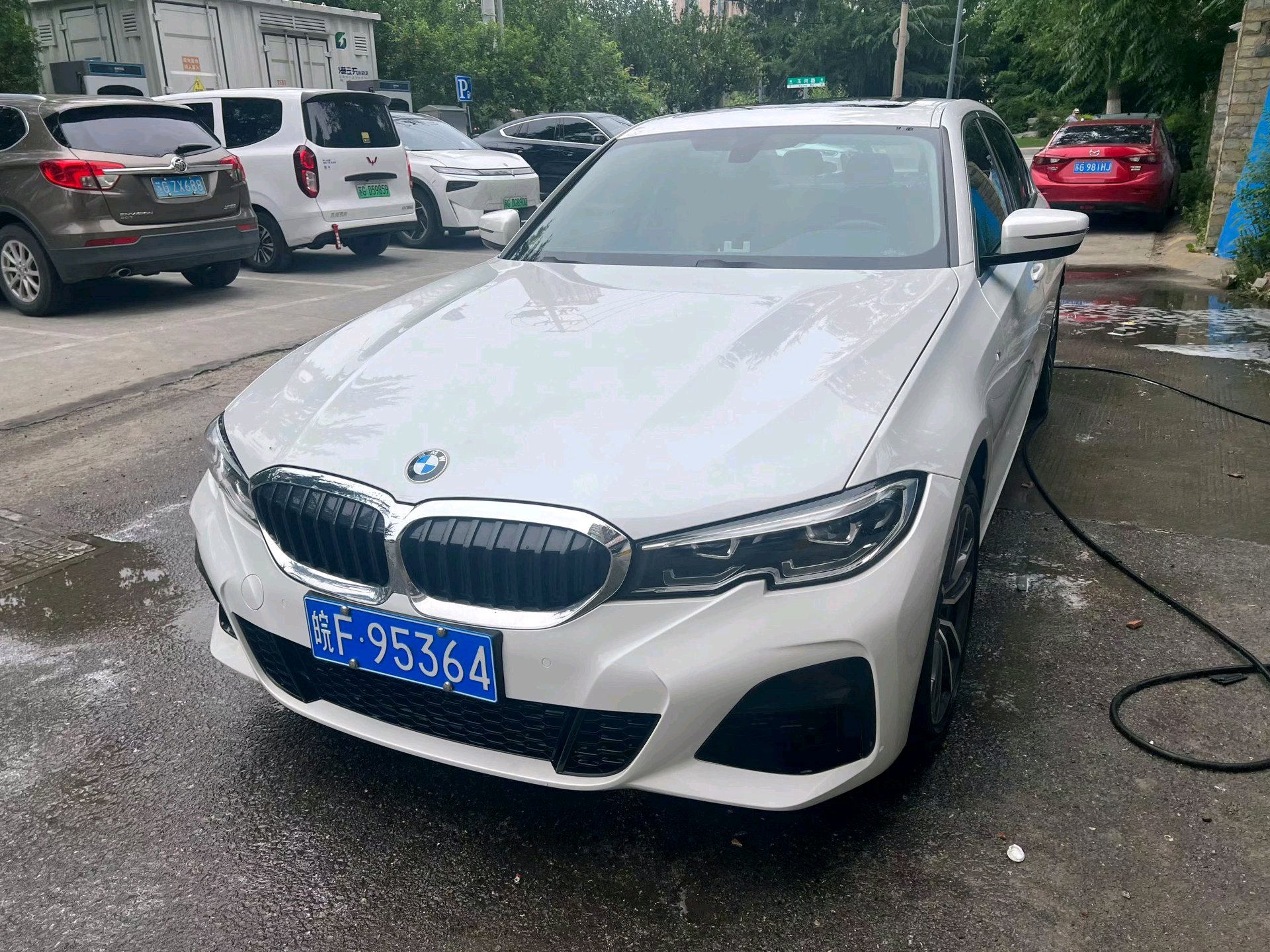BMW 3 Series 2023 BMW 3 Series 2023 car image