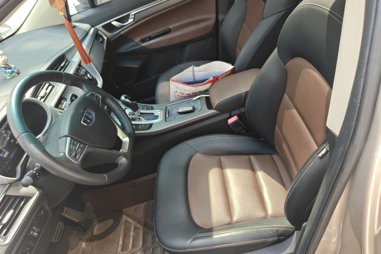 GEELY Emgrand GS 2017 car image #15