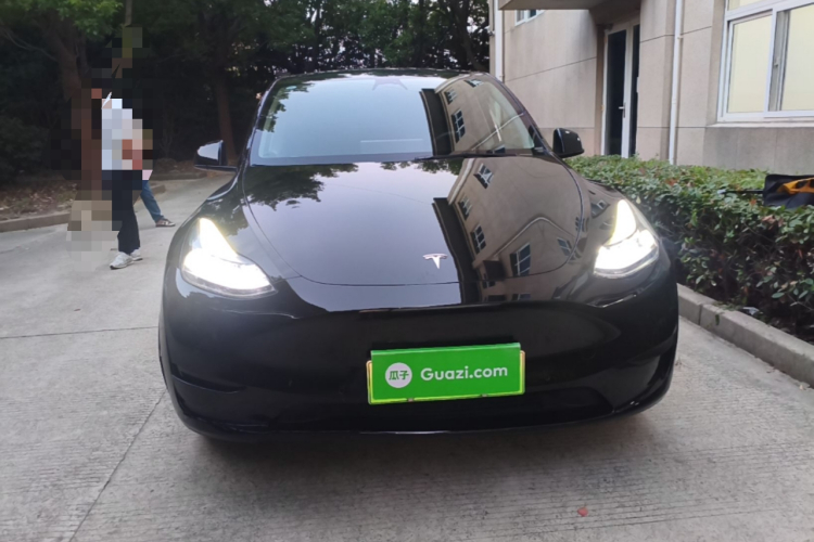 Tesla Model Y 2023 #3 Tesla Model Y 2023 изображение автомобиля #3