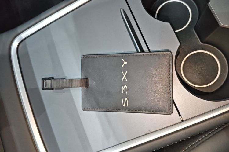 Tesla Model 3 2022 car image #9