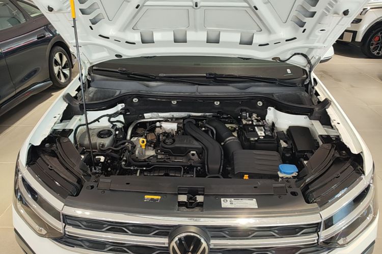 Volkswagen Tharu 2023 car image #20