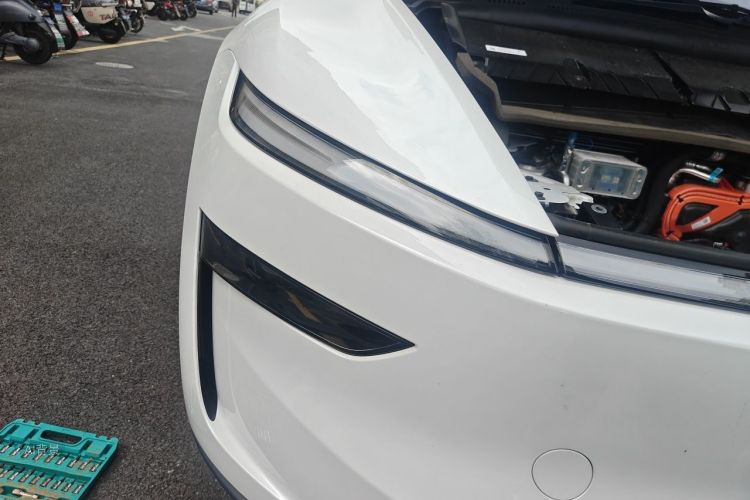 Tesla Model Y 2026 car image #8