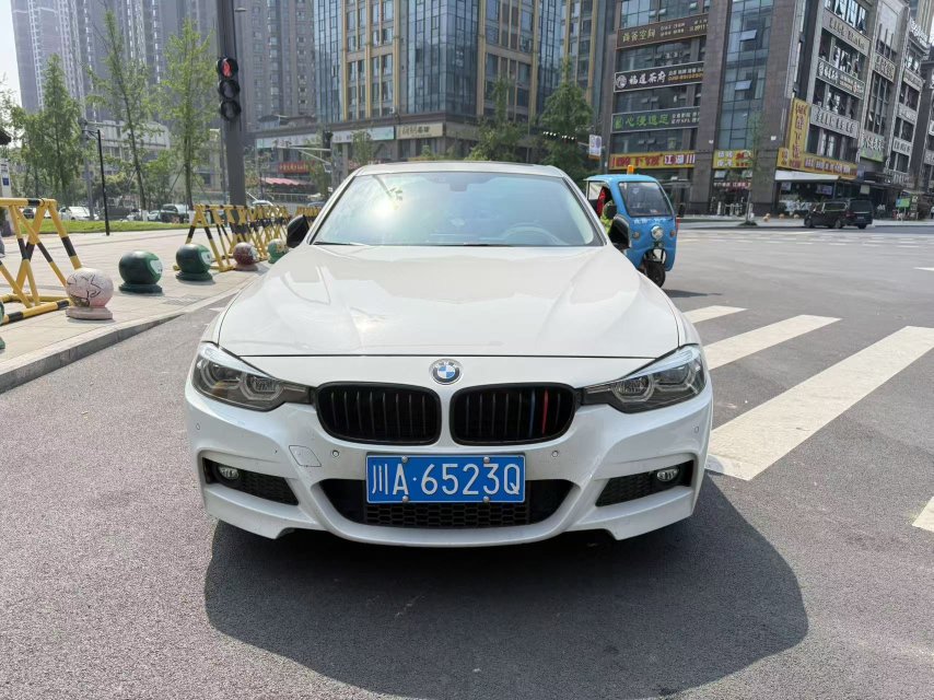 BMW 3 Series 2018 car image #2