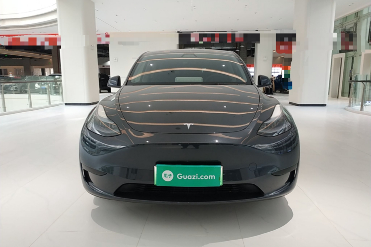 Tesla Model Y 2025 #3 Tesla Model Y 2025 car image #3