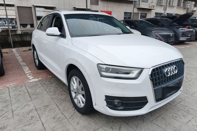 Audi Q3 2016 car image #4
