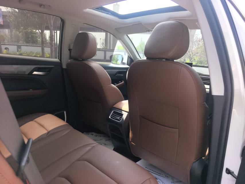 GEELY Vision X6 2023 car image #8