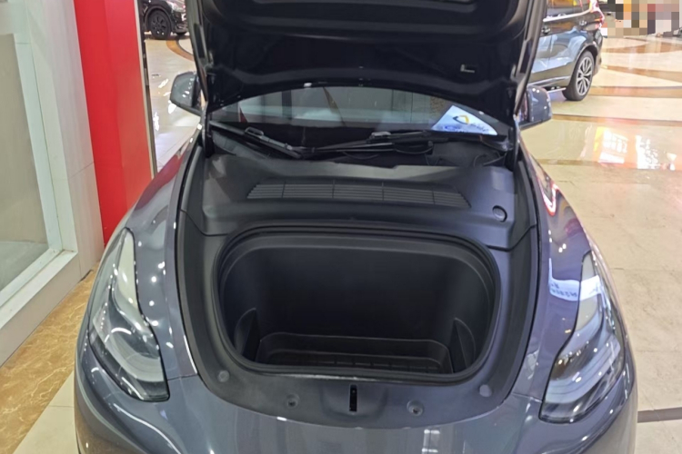 Tesla Model Y 2022 #20 Tesla Model Y 2022 car image #20