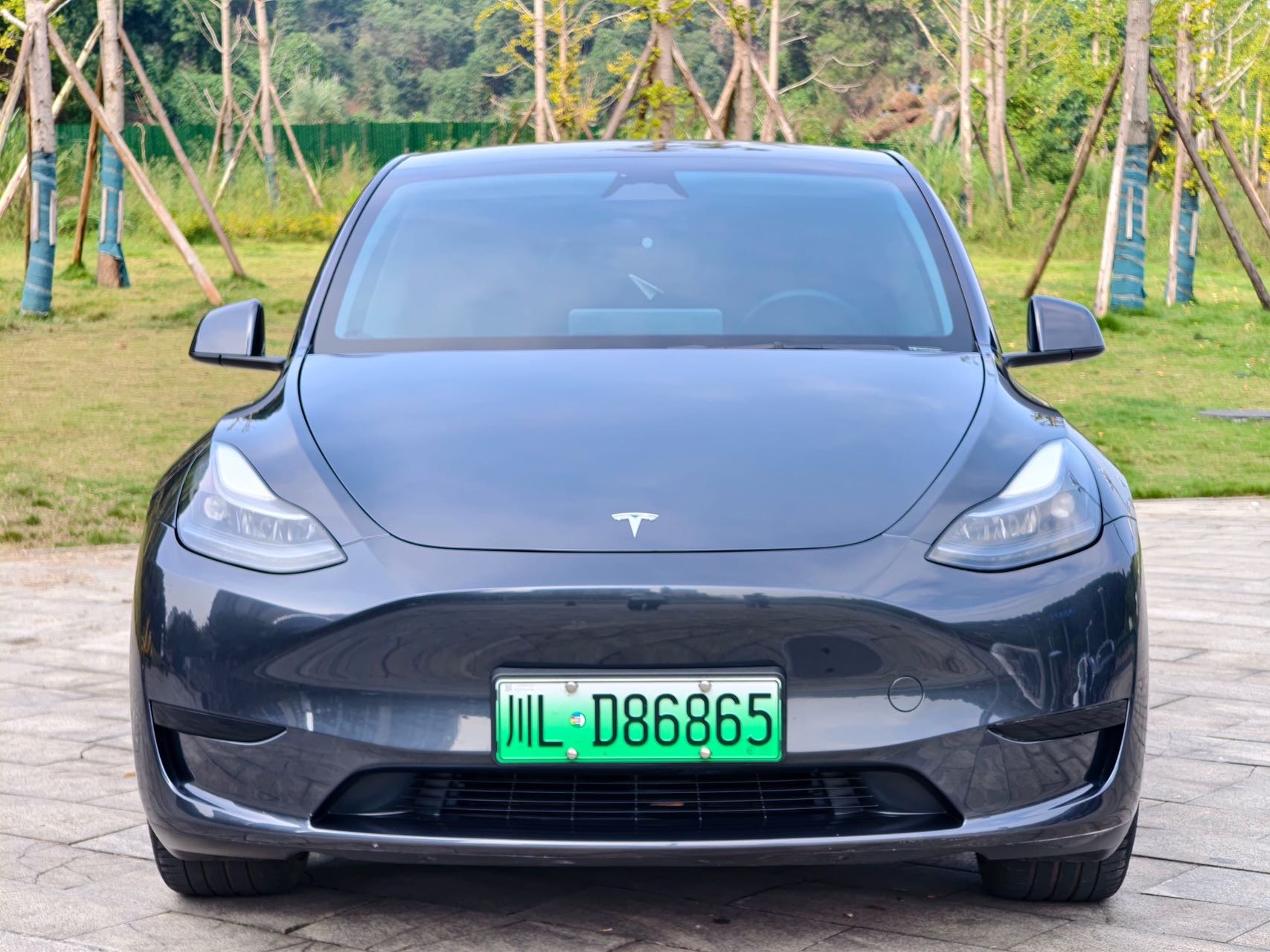 Tesla Model Y 2024 #4 Tesla Model Y 2024 صورة سيارة #4