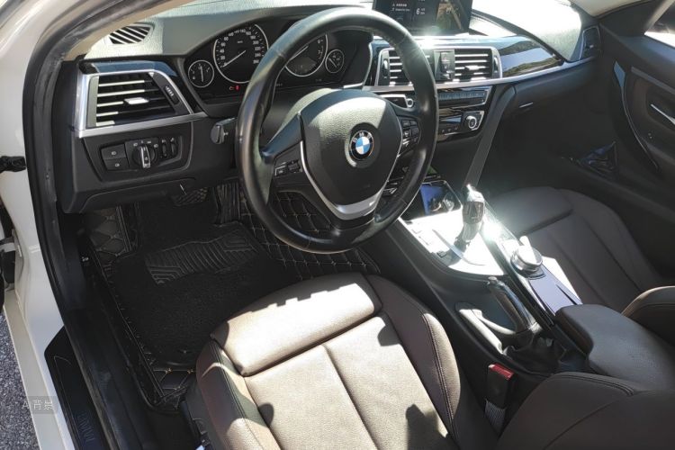 BMW 3 Series 2019 #11 BMW 3 Series 2019 car image #11