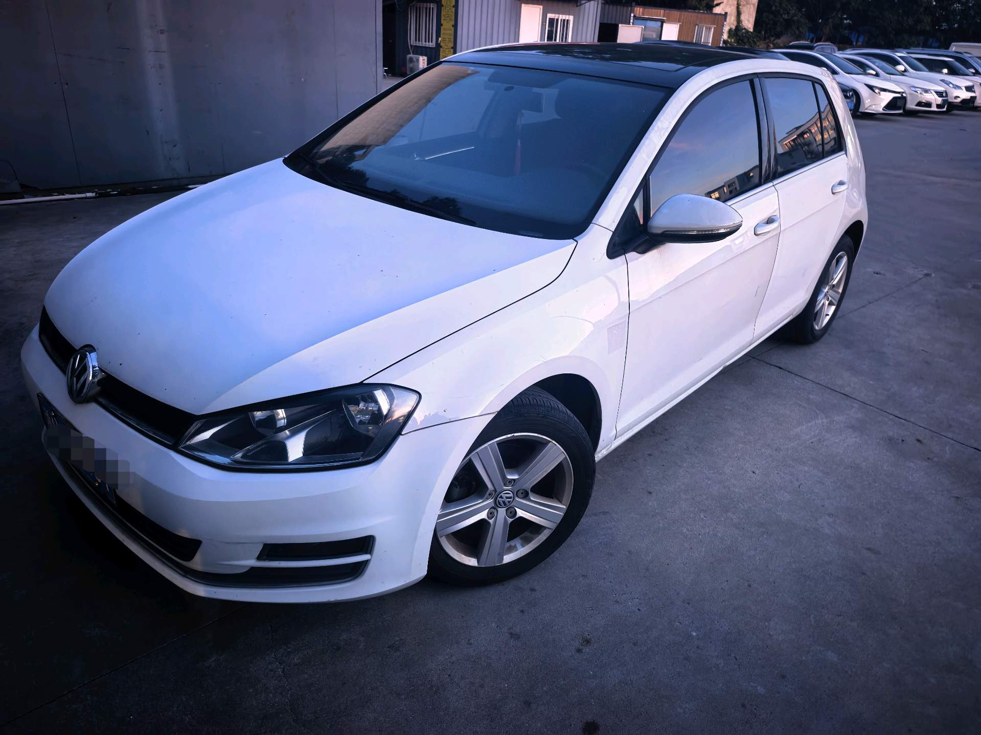 Volkswagen Golf 2015 Volkswagen Golf 2015 car image