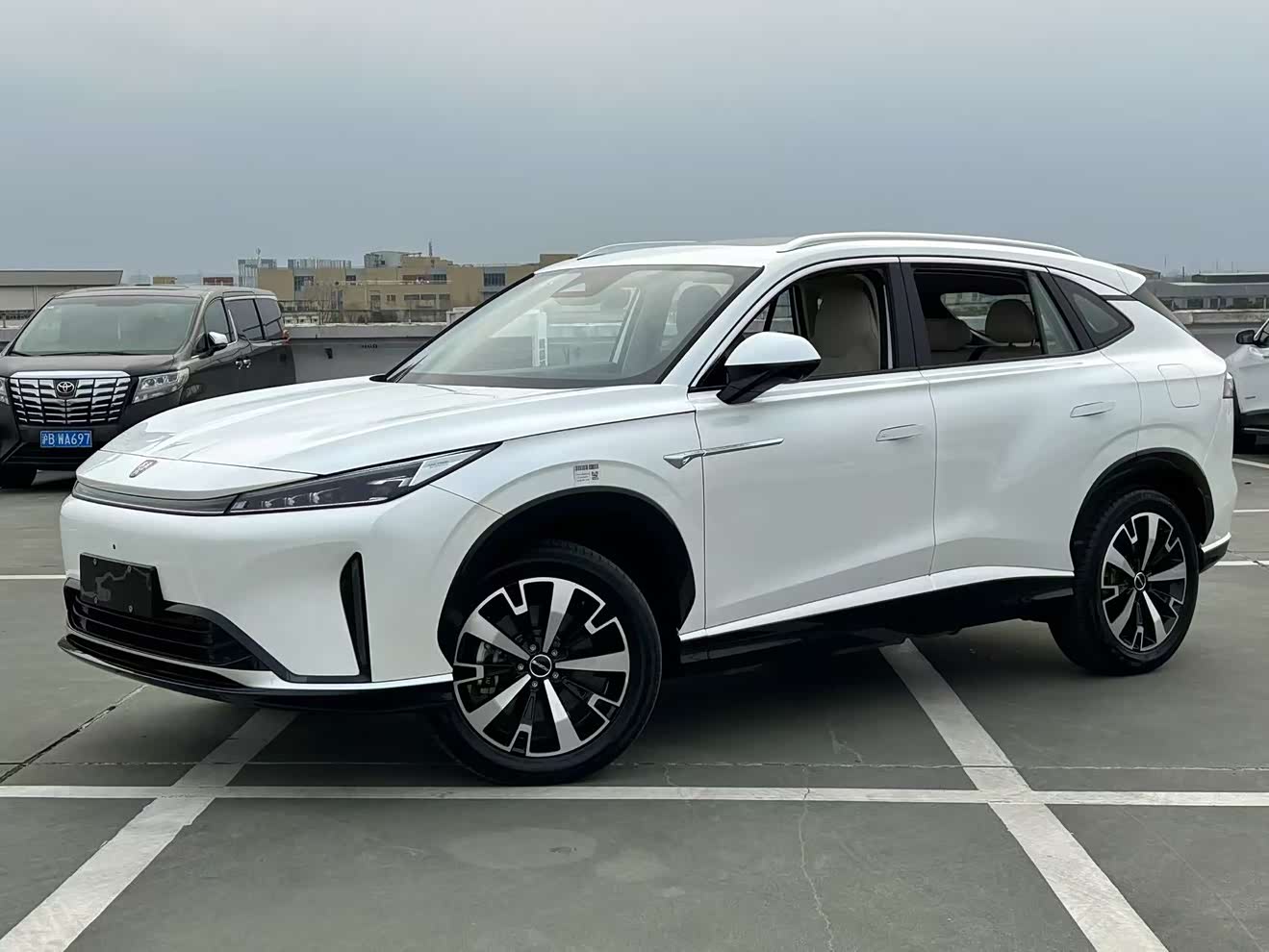 Roewe D5X DMH 2025 car image 