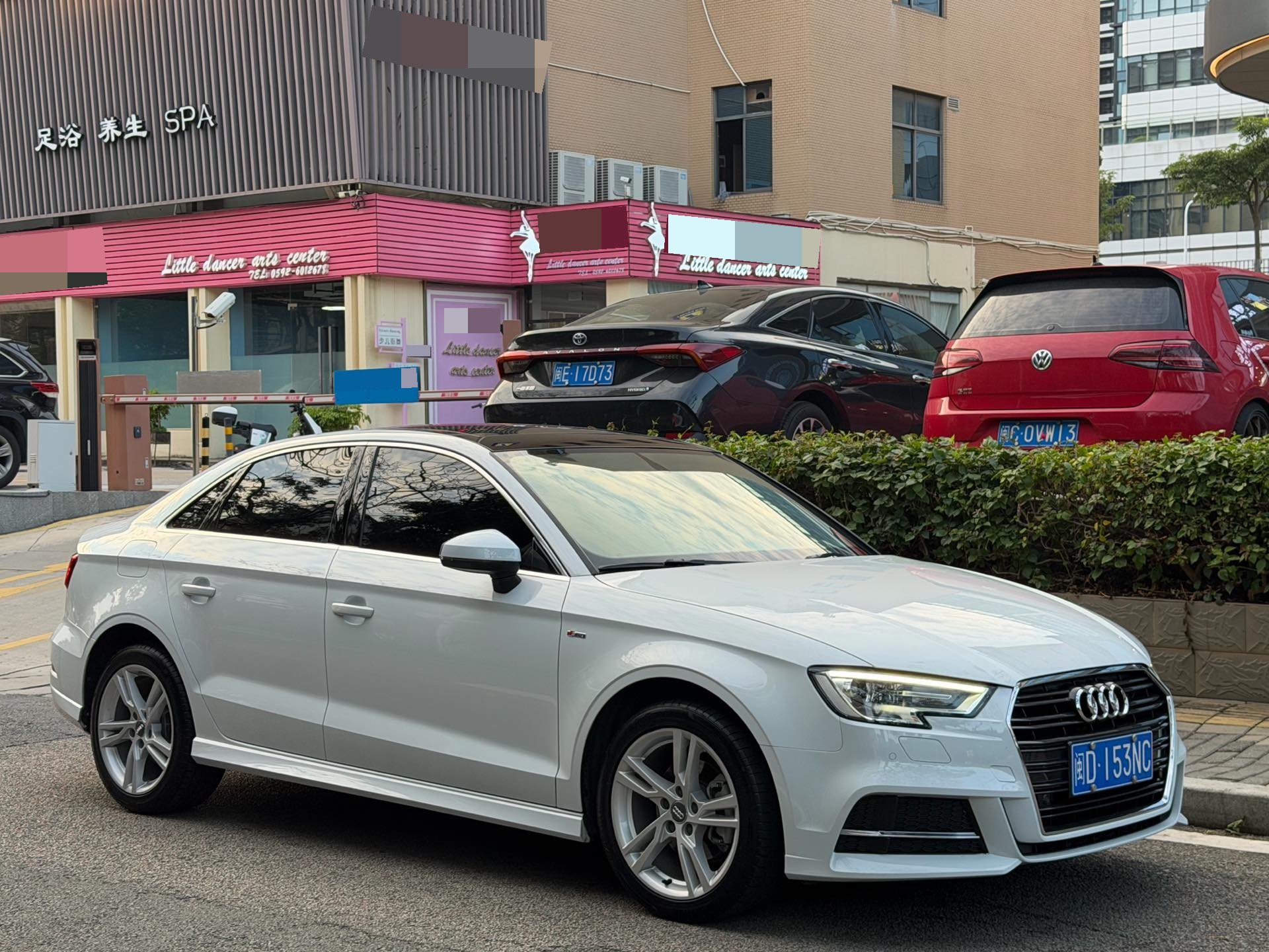 Audi A3 2018 car image #3