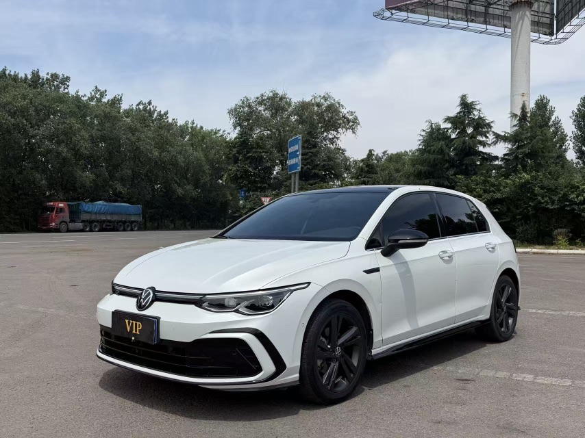 Volkswagen Golf 2023 car image 
