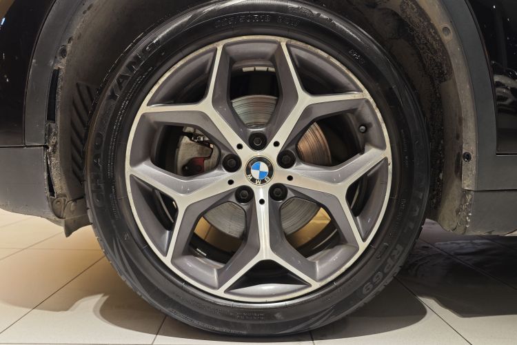 BMW X1 2018 car image #9