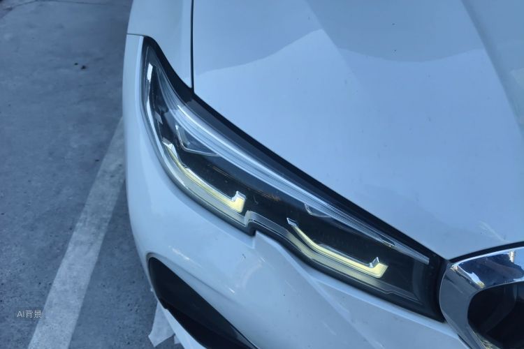 BMW 3 Series 2021 car image #8
