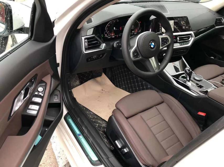 BMW 3 Series 2020 car image #3