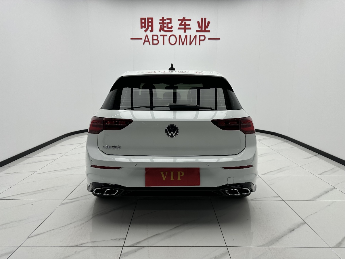 Volkswagen Golf 2024 car image #10