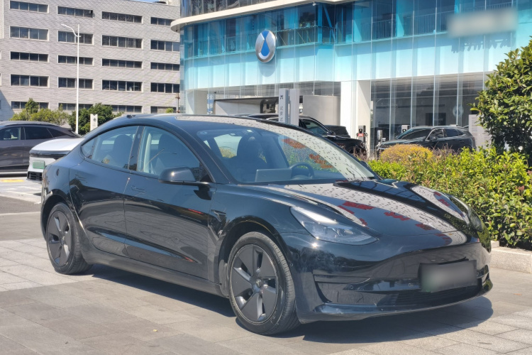 Tesla Model 3 2023 #4 Tesla Model 3 2023 изображение автомобиля #4
