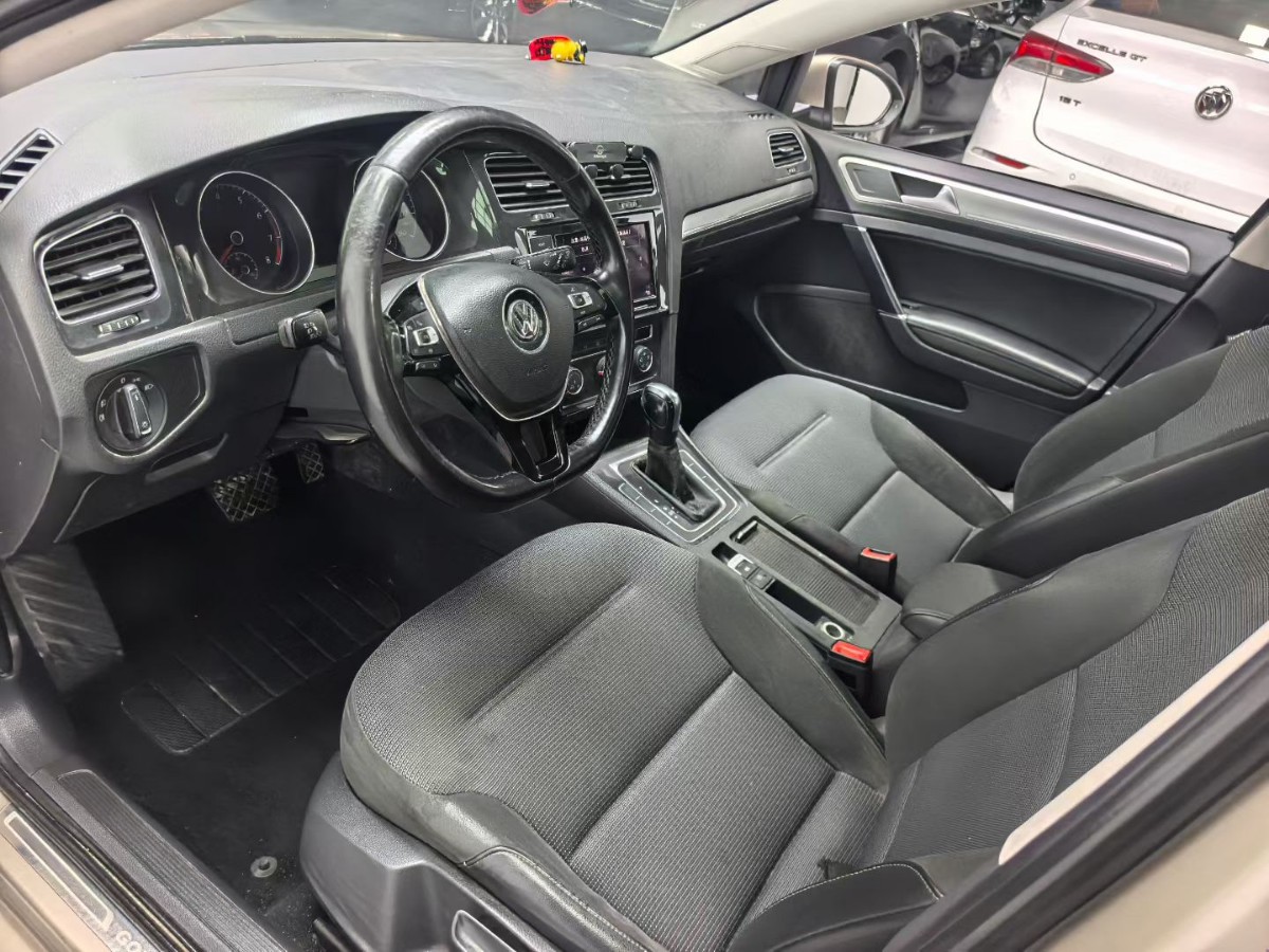 Volkswagen Golf 2019 #9 Volkswagen Golf 2019 car image #9