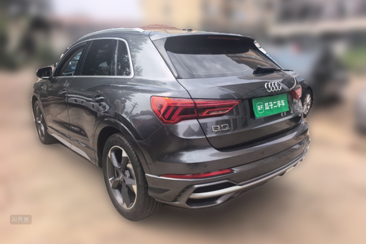 Audi Q3 2021 car image #5