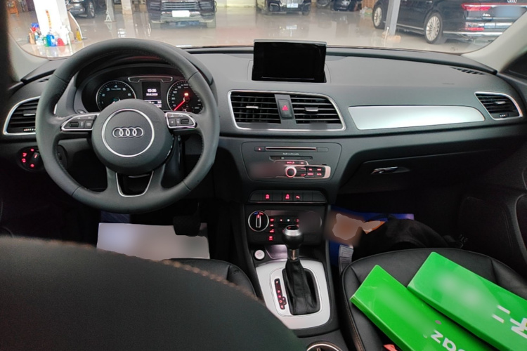 Audi Q3 2019 #10 Audi Q3 2019 car image #10