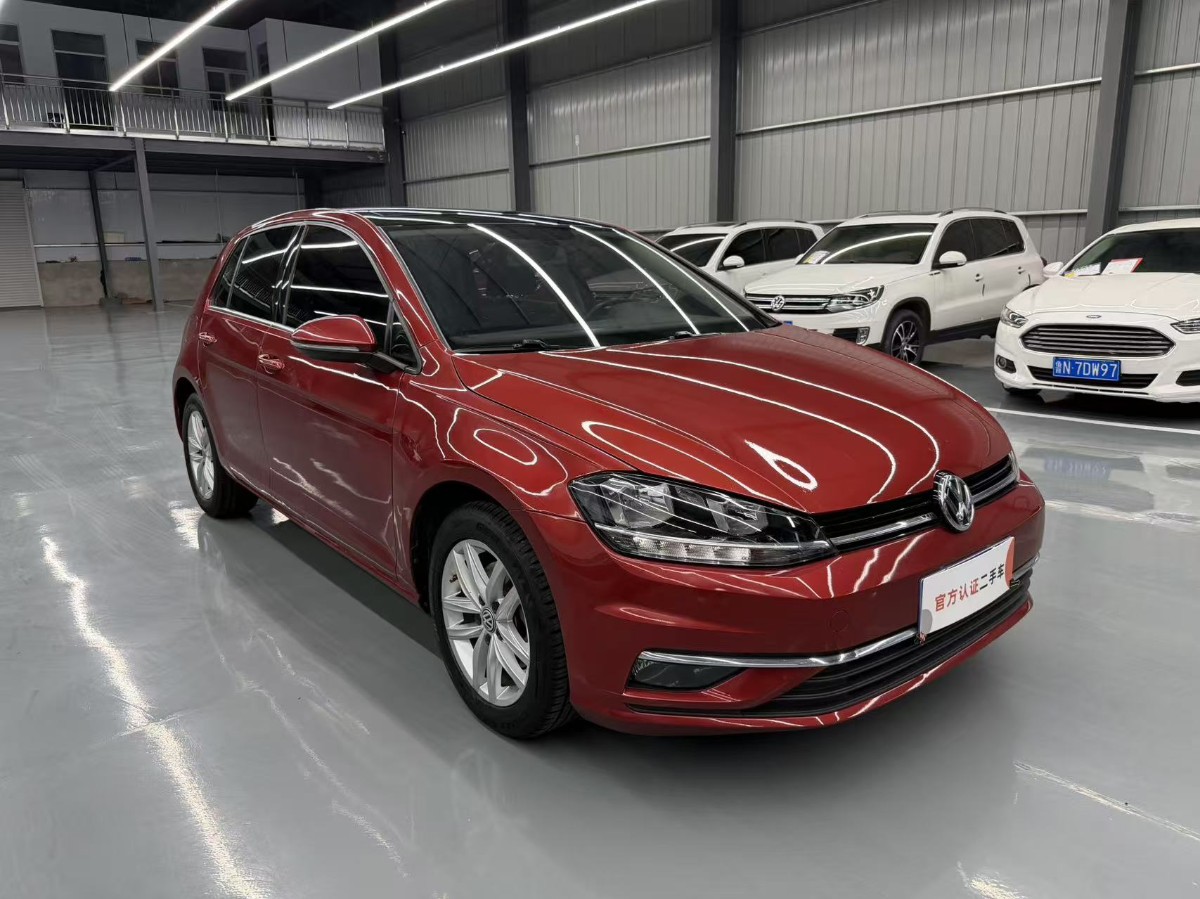 Volkswagen Golf 2019 car image #3