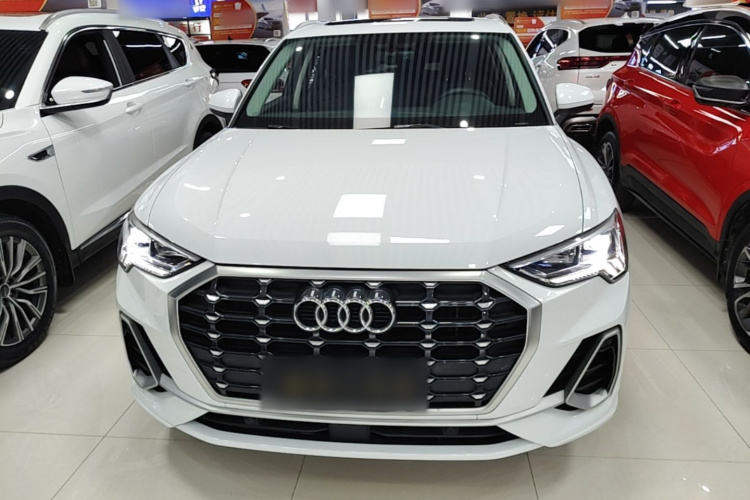 Audi Q3 2022 #3 Audi Q3 2022 car image #3