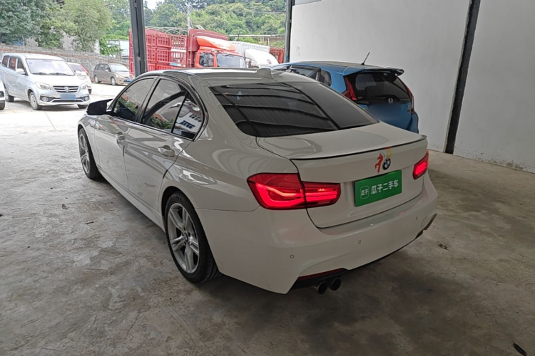 BMW 3 Series 2018 car image #5