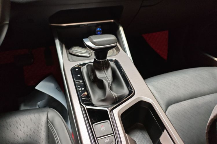 GEELY Emgrand 2022 car image #14