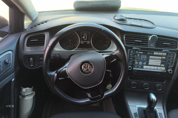 Volkswagen Golf 2015 car image #12