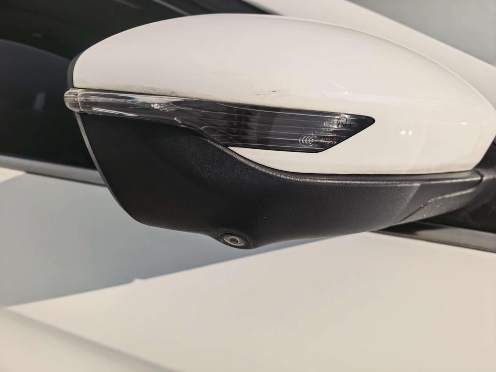 GEELY Binray 2022 immagine di auto #7