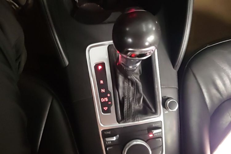 Audi A3 2015 car image #14