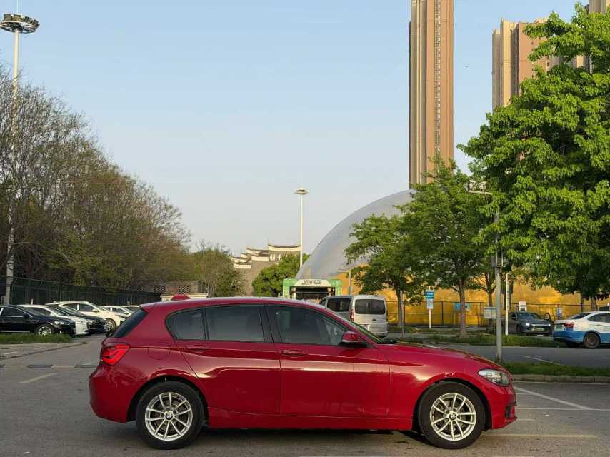 BMW 1 Series (Imported) 2015 #9 BMW 1 Series (Imported) 2015 صورة سيارة #9
