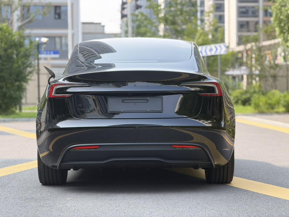 Tesla Model 3 2026 #6 Tesla Model 3 2026 car image #6