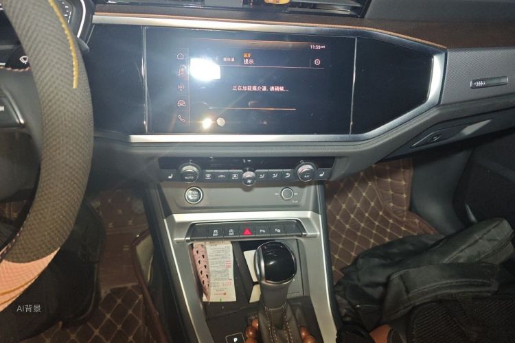 Audi Q3 2021 car image #15