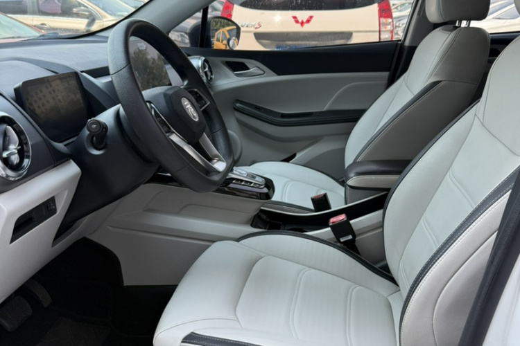 BYD Yuan Pro 2022 #15 BYD Yuan Pro 2022 car image #15