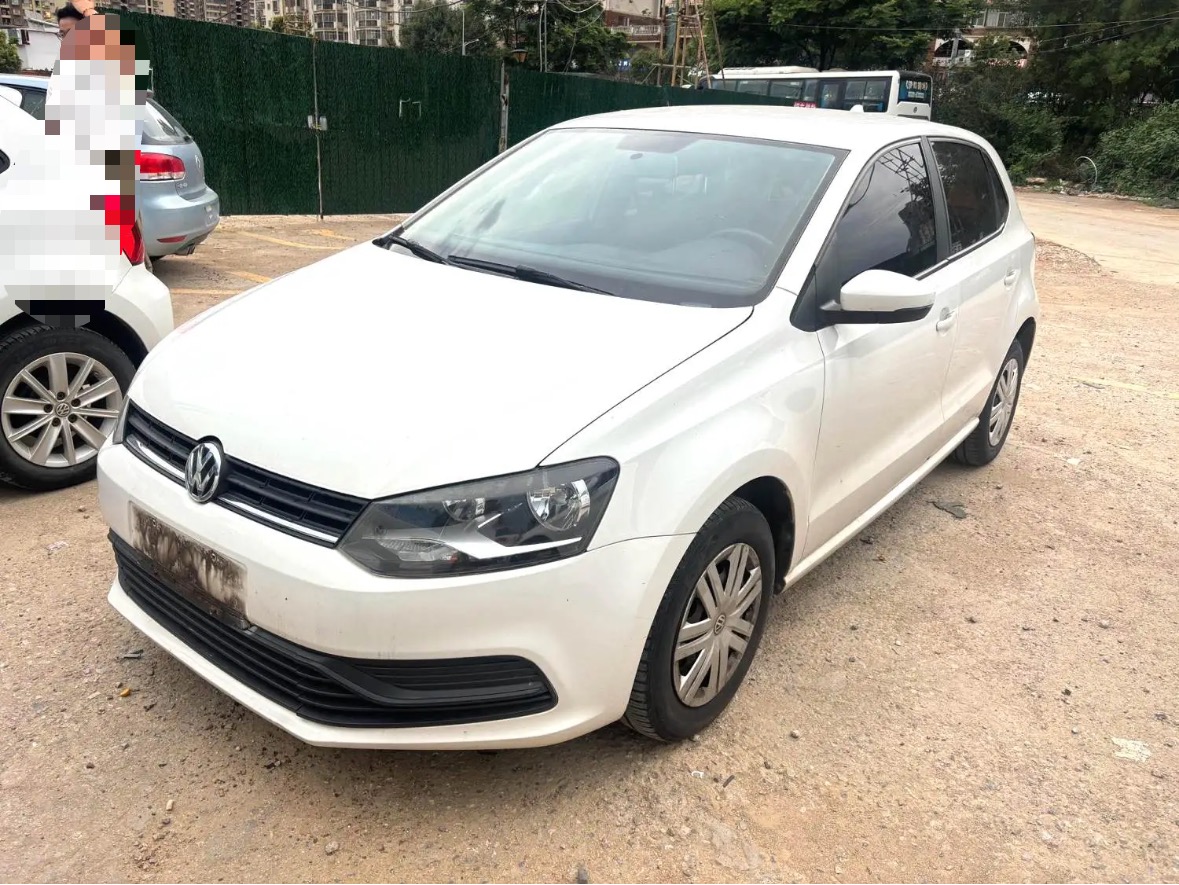 Volkswagen Polo 2016 Volkswagen Polo 2016 car image