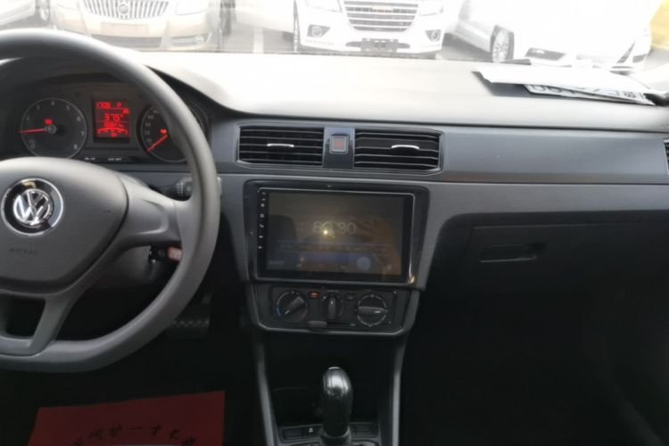 Volkswagen Santana 2019 car image #17