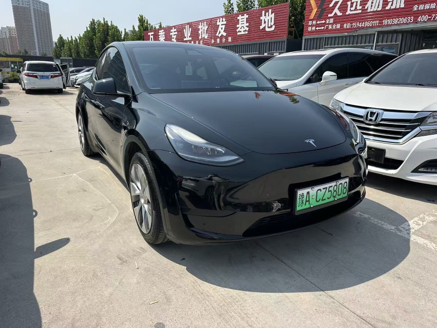 Tesla Model Y 2022 #3 Tesla Model Y 2022 car image #3