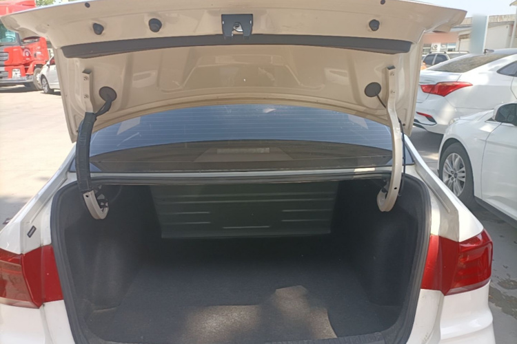 Volkswagen Santana 2019 #19 Volkswagen Santana 2019 car image #19